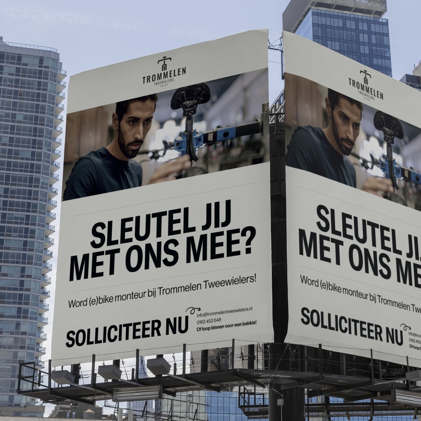 Trommelen Tweewielers Werken Bij Banner